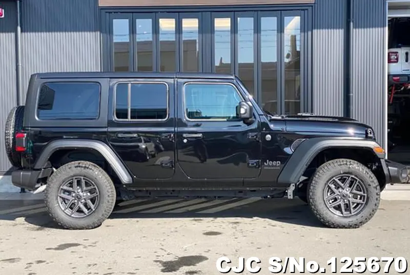 Jeep Wrangler in Black for Sale Image 3