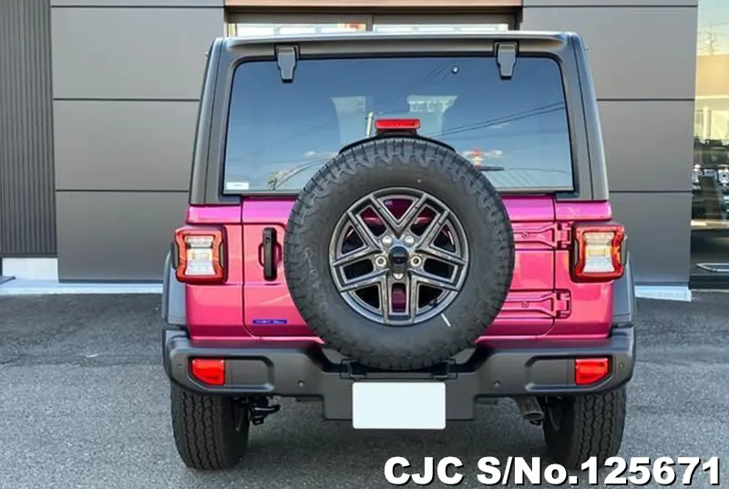 Jeep Wrangler in Pink for Sale Image 2