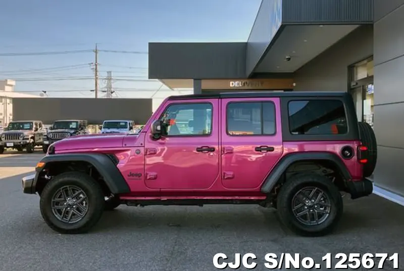 Jeep Wrangler in Pink for Sale Image 4