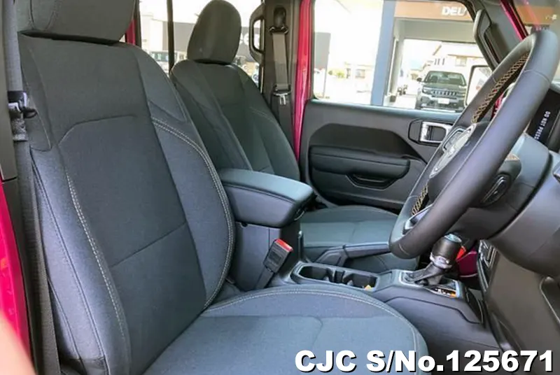 Jeep Wrangler in Pink for Sale Image 7