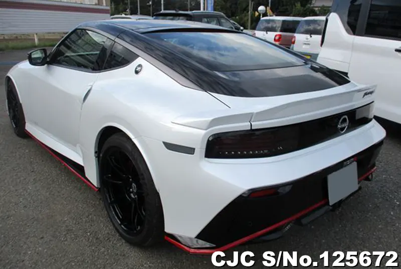 Nissan Fairlady Z in White for Sale Image 1