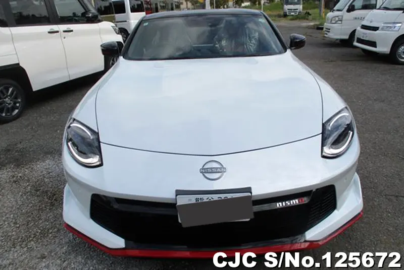 Nissan Fairlady Z in White for Sale Image 3
