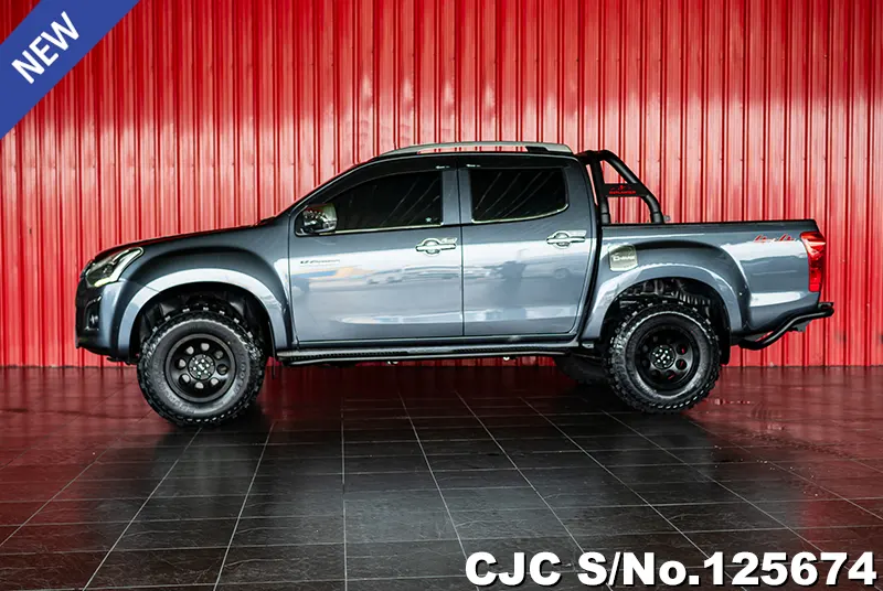 Isuzu D-Max in Gray for Sale Image 4