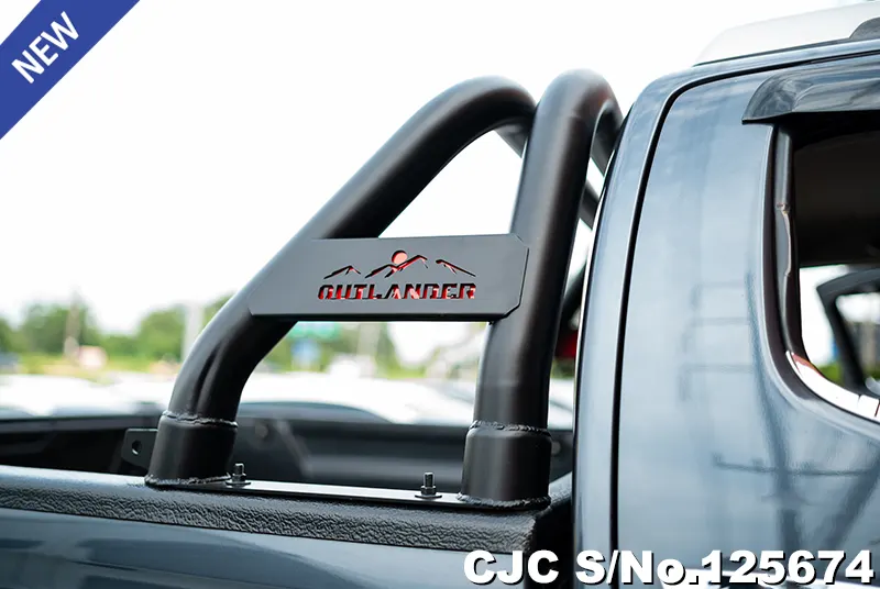 Isuzu D-Max in Gray for Sale Image 5