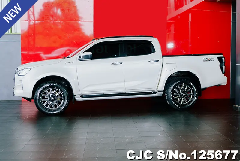 Isuzu D-Max in White for Sale Image 4