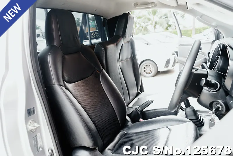 Isuzu D-Max in Gray for Sale Image 5