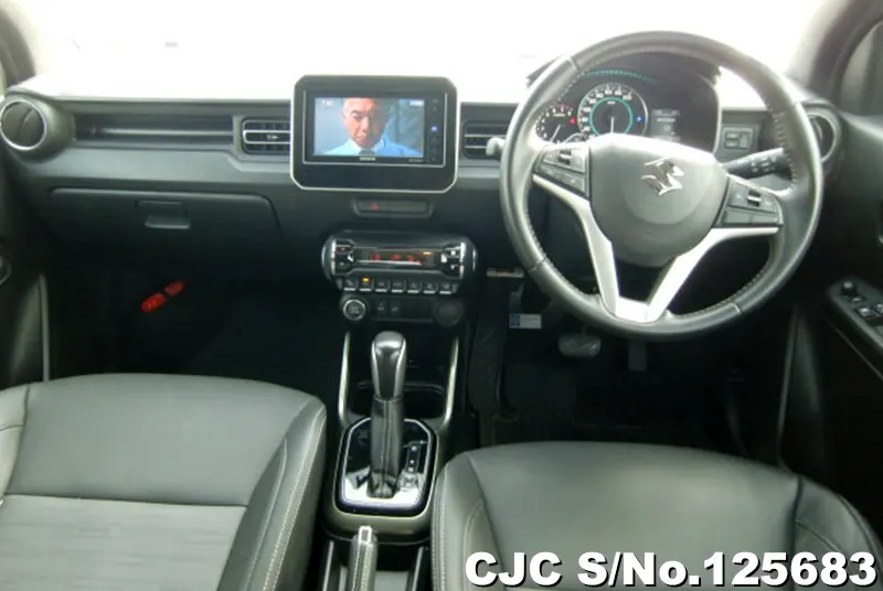 Suzuki Ignis in Gray for Sale Image 10