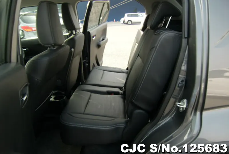 Suzuki Ignis in Gray for Sale Image 14