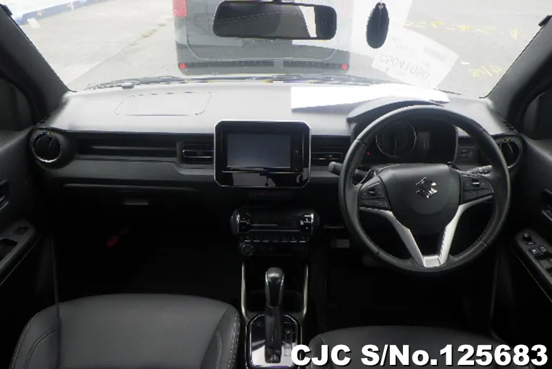 Suzuki Ignis in Gray for Sale Image 5
