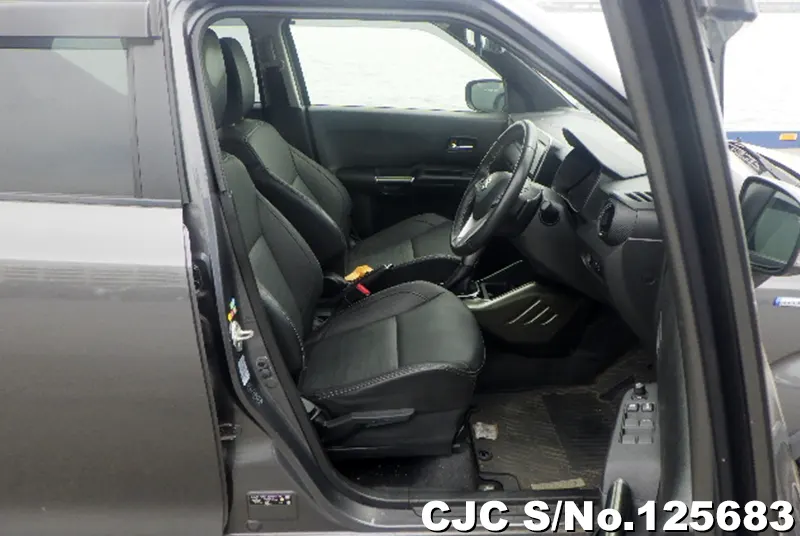 Suzuki Ignis in Gray for Sale Image 6