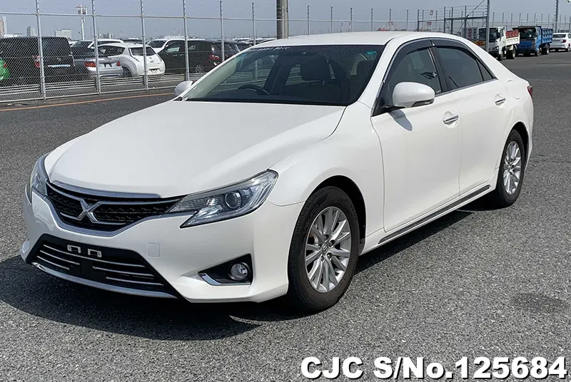 Toyota Mark X in White for Sale Image 3