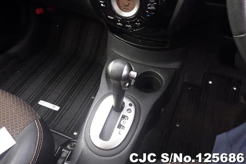 Nissan Note in Gray for Sale Image 14