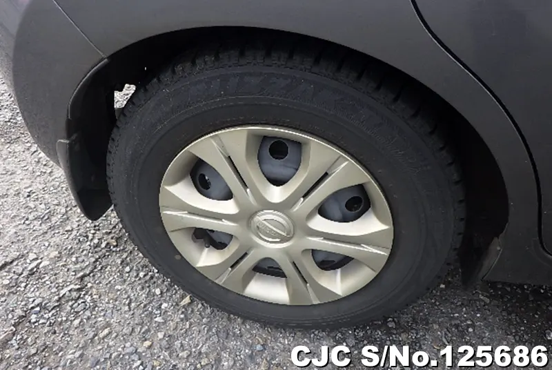 Nissan Note in Gray for Sale Image 15