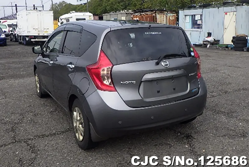 Nissan Note in Gray for Sale Image 1