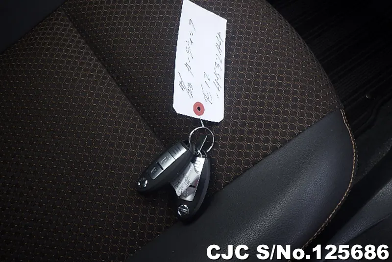 Nissan Note in Gray for Sale Image 22