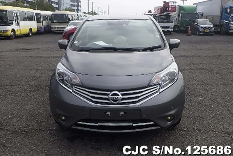 Nissan Note in Gray for Sale Image 4
