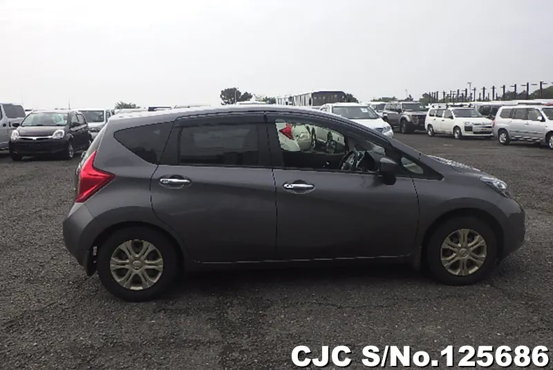 Nissan Note in Gray for Sale Image 6