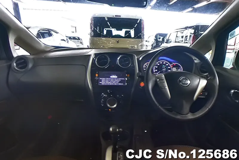 Nissan Note in Gray for Sale Image 4