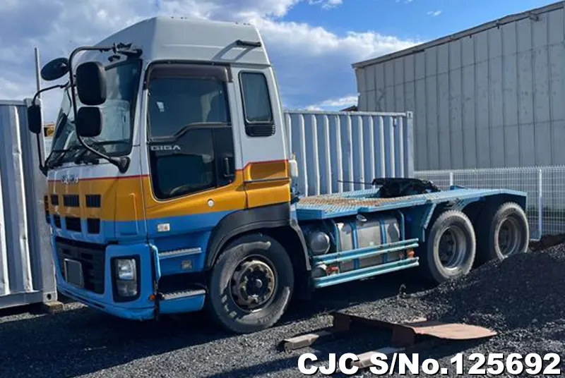 Isuzu / Giga 2012
