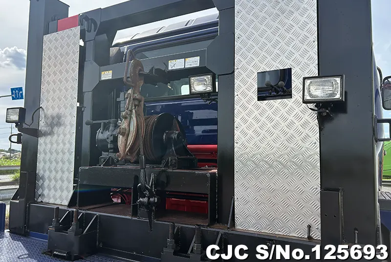 2003 Nissan / UD Stock No. 125693