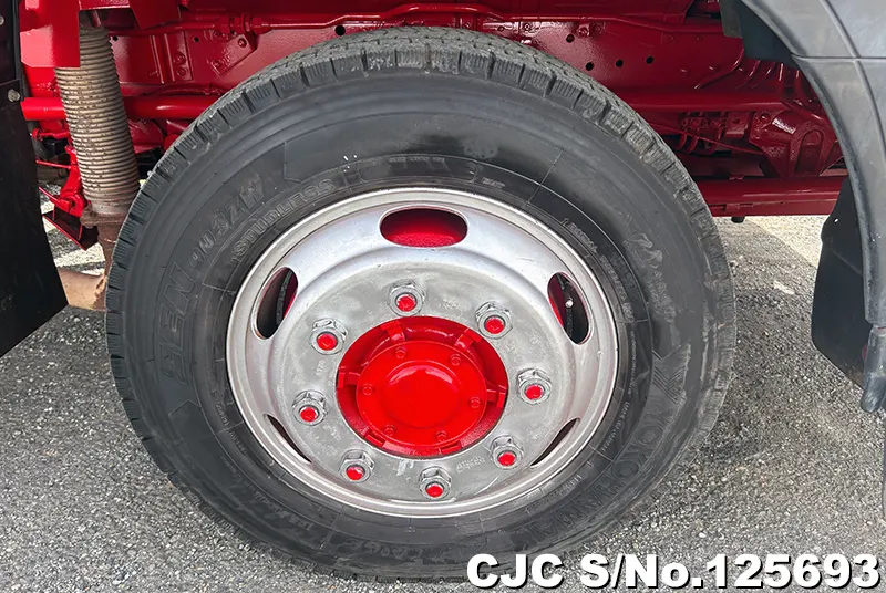 2003 Nissan / UD Stock No. 125693