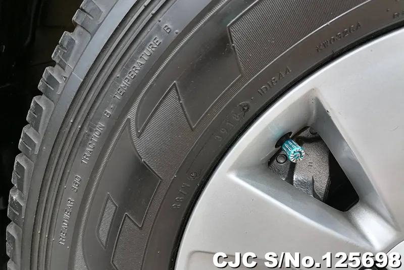 Toyota Hilux in Gray for Sale Image 25