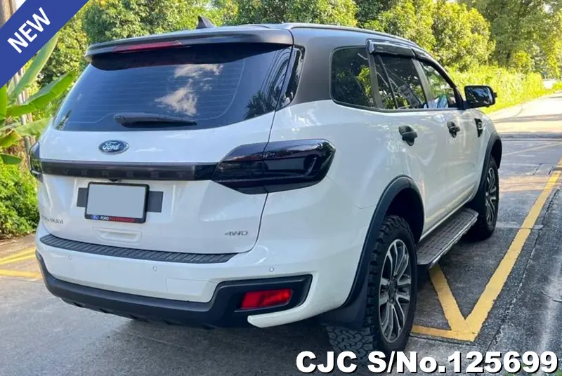 Ford Everest in White for Sale Image 2