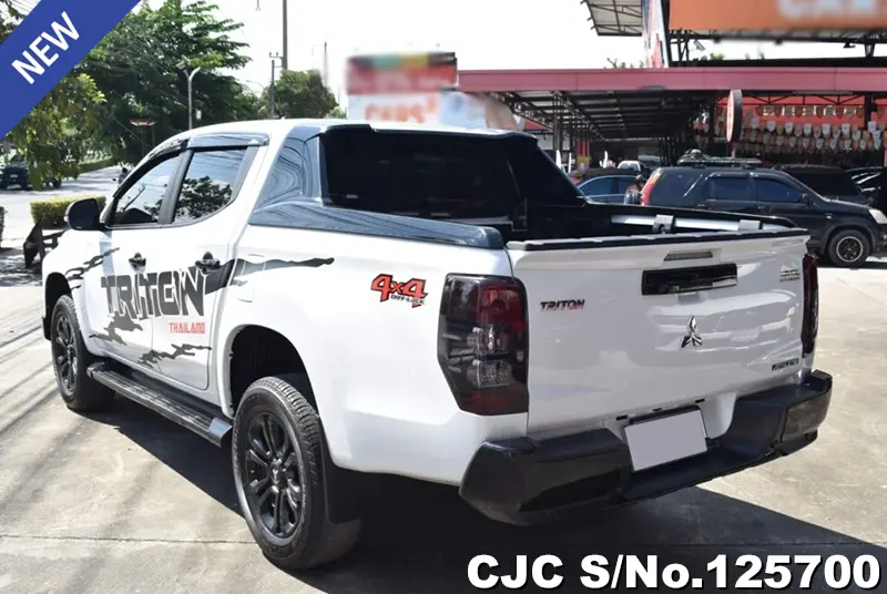 Mitsubishi Triton in White for Sale Image 1