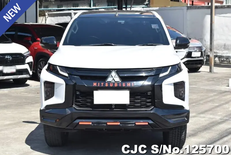 Mitsubishi Triton in White for Sale Image 2