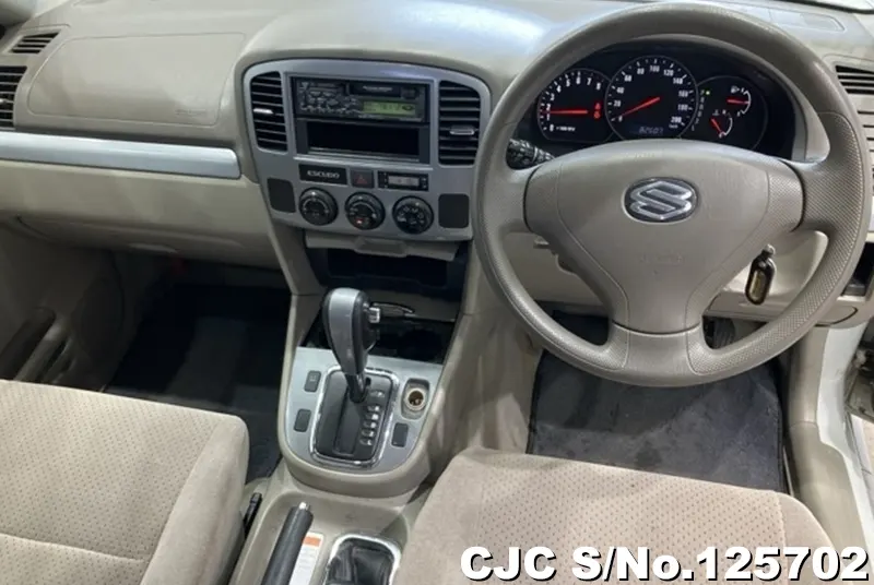 Suzuki Escudo in Silver for Sale Image 3