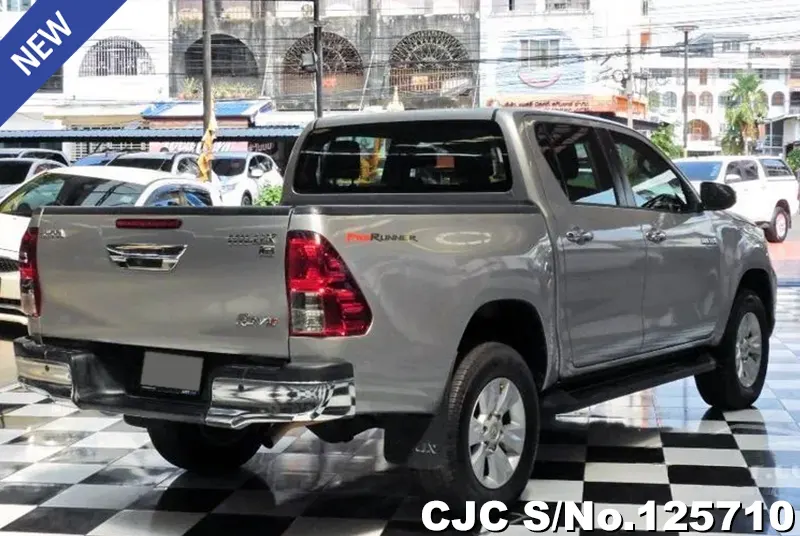 Toyota Hilux in Silver for Sale Image 2