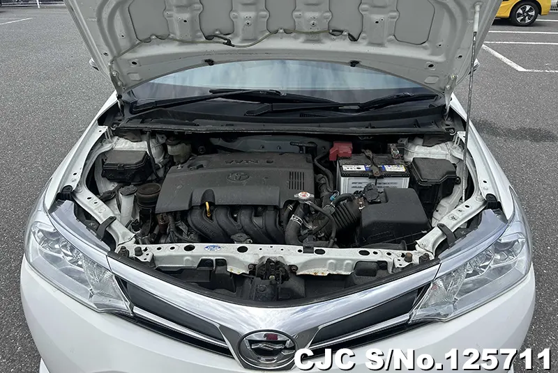 Toyota Corolla Axio in White for Sale Image 14