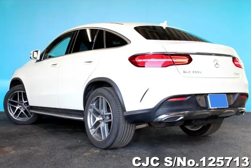 Mercedes Benz GLE Class in White for Sale Image 1