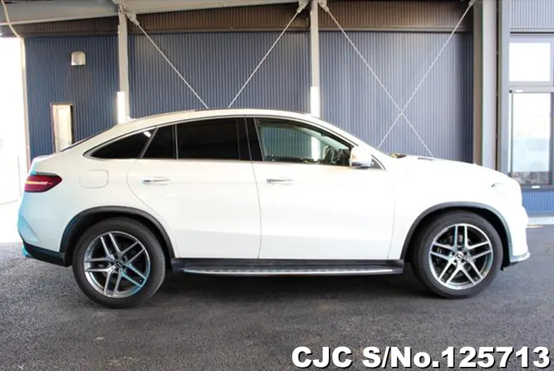 Mercedes Benz GLE Class in White for Sale Image 4
