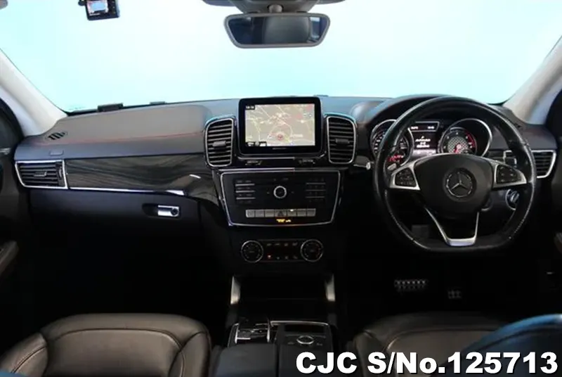 Mercedes Benz GLE Class in White for Sale Image 8