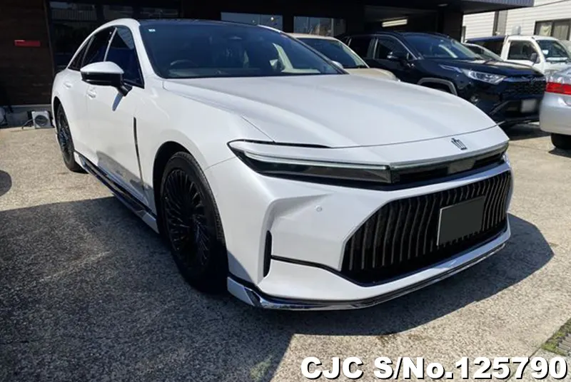 Toyota / Crown 2025