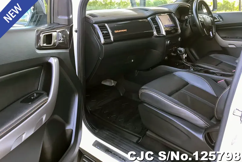 Ford Ranger in White for Sale Image 10