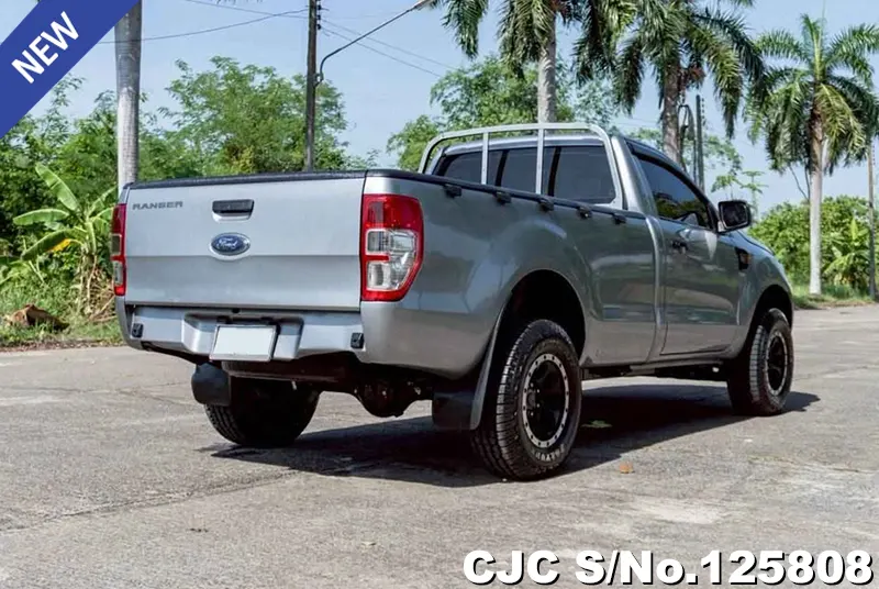 Ford Ranger in Silver for Sale Image 2