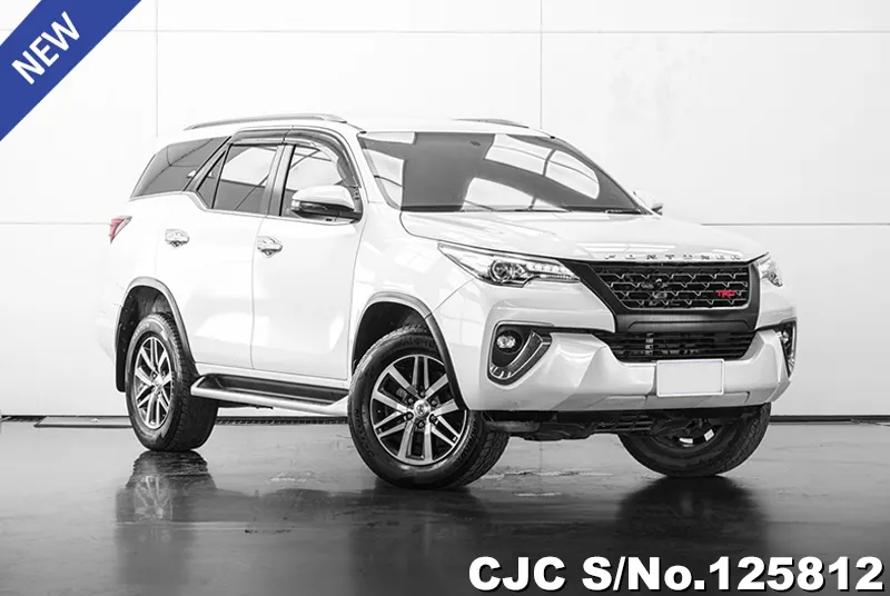 2019 Toyota / Fortuner Stock No. 125812