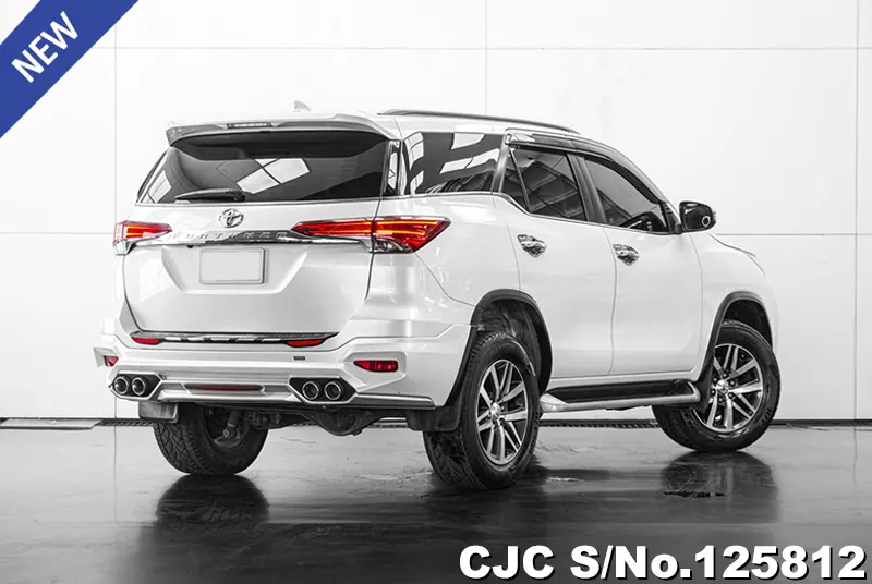 2019 Toyota / Fortuner Stock No. 125812