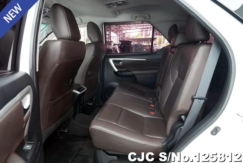 2019 Toyota / Fortuner Stock No. 125812