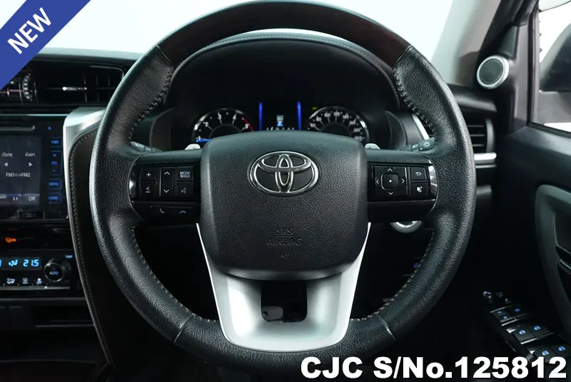 2019 Toyota / Fortuner Stock No. 125812