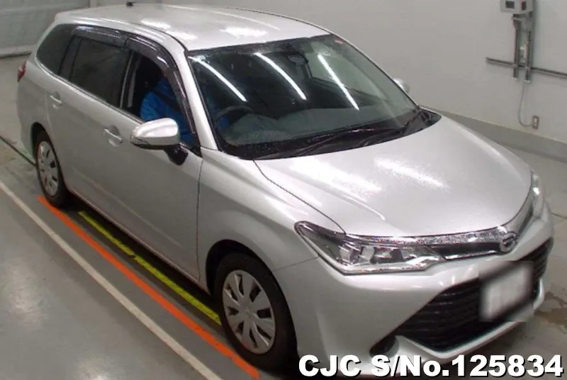Toyota / Corolla Fielder 2016