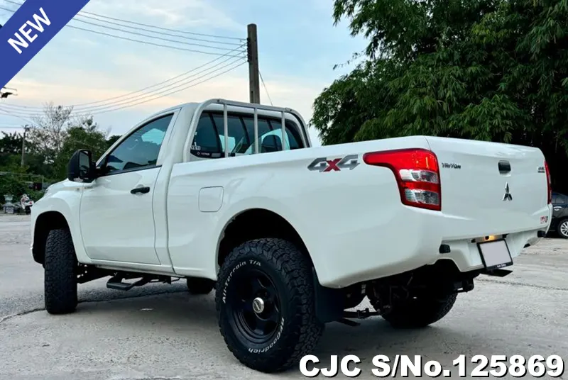 Mitsubishi Triton in White for Sale Image 1