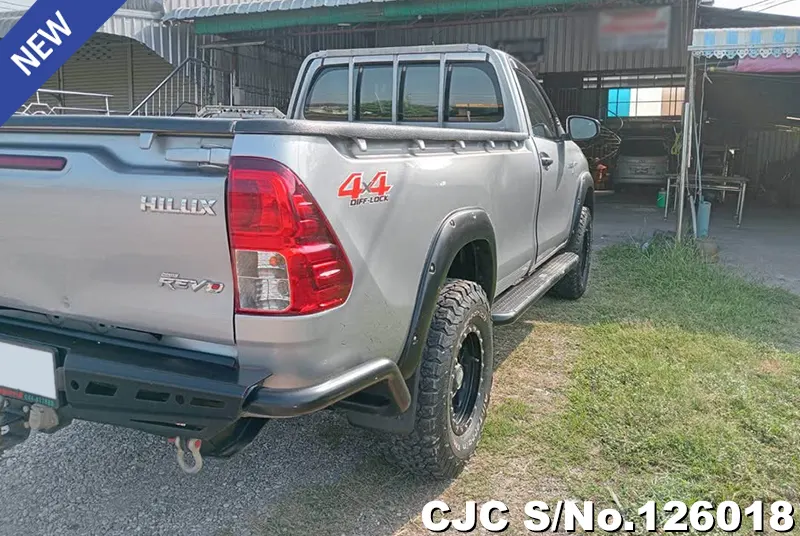 Toyota Hilux in Gray for Sale Image 2