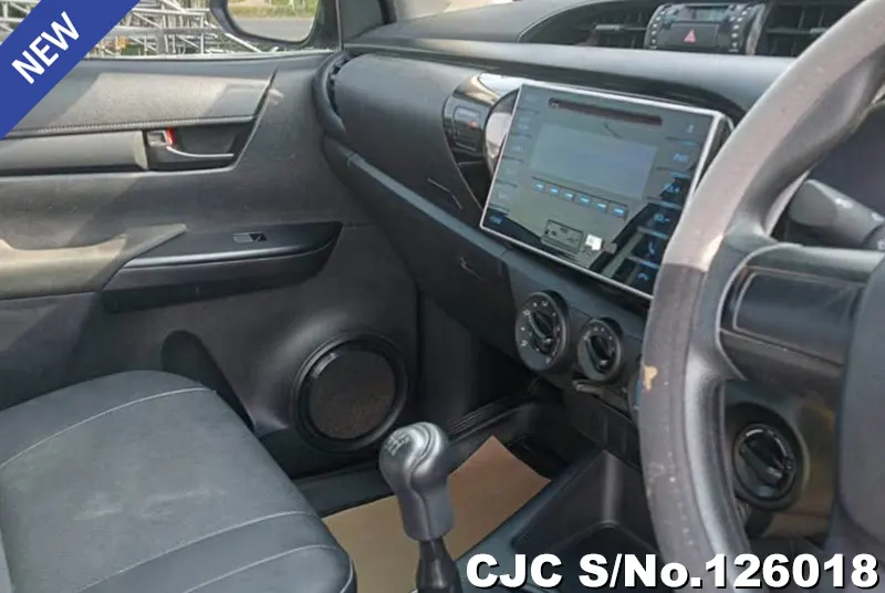 Toyota Hilux in Gray for Sale Image 10