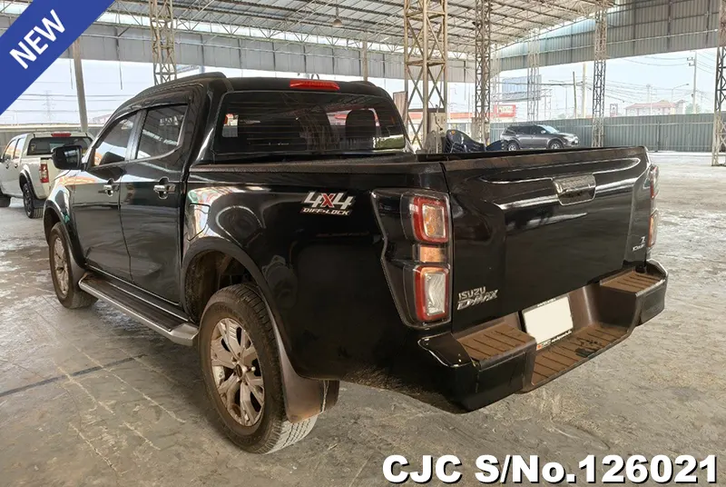 Isuzu D-Max in Black for Sale Image 1