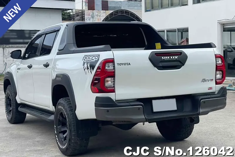 Toyota Hilux in White for Sale Image 1