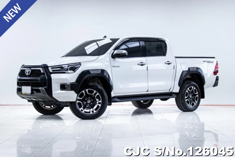 Toyota Hilux in White for Sale Image 1