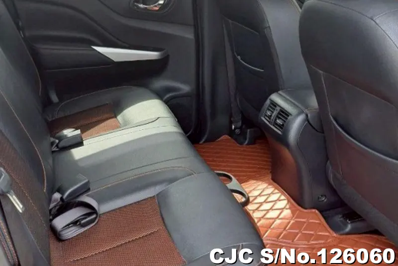 Nissan Navara in Black for Sale Image 8